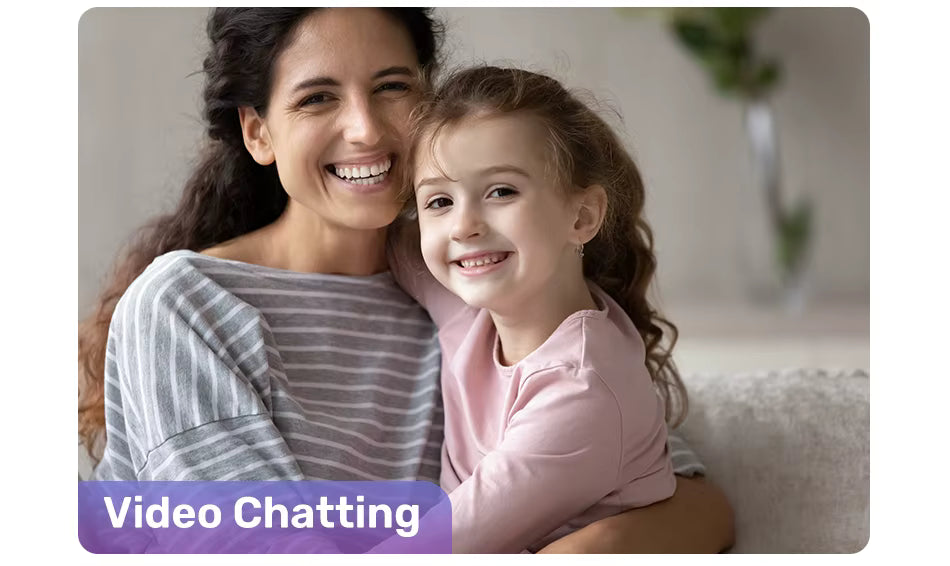 EMEET 4K USB webcam video chatting application demonstrating family video call with mother and young daughter
