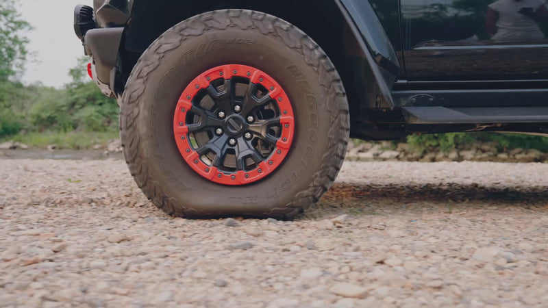 Video thumbnail showing the WOLFBOX HyperFlow60D about to inflate a completely flat 4x4 tire