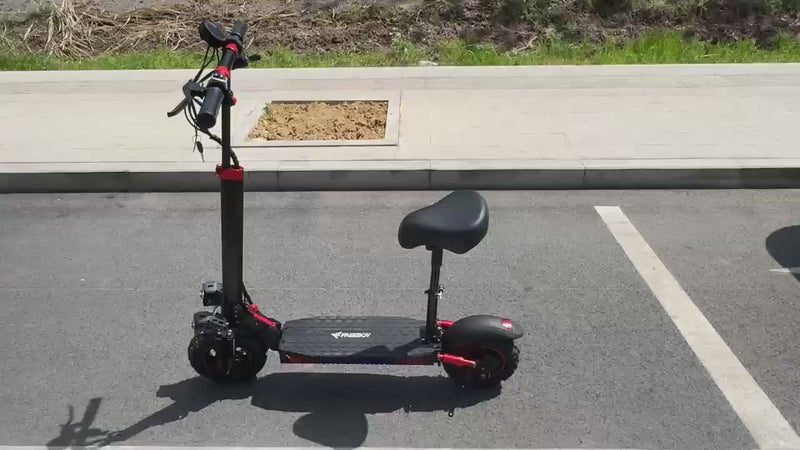 FREEBOY J11MAX electric scooter video showing the 1200W motor, 48V 18Ah battery, 11 inch off road tyres and suspension while riding on rough terrain